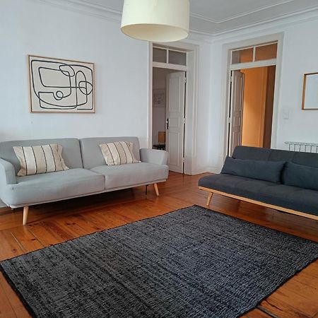 Stunning Apartment Near Chiado Lissabon Exterior foto