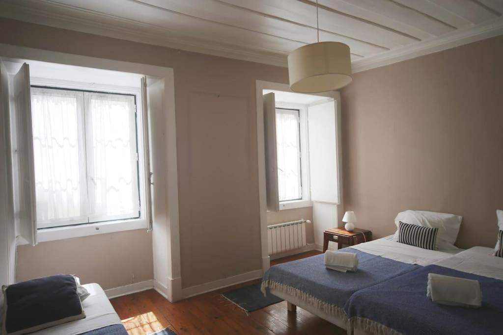 Stunning Apartment Near Chiado Lissabon Exterior foto